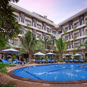 Angkor Holiday Hotel